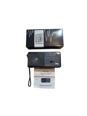 Belwood Model 835 2-Band AM/FM Radio With Built-In LCD Clock & Box